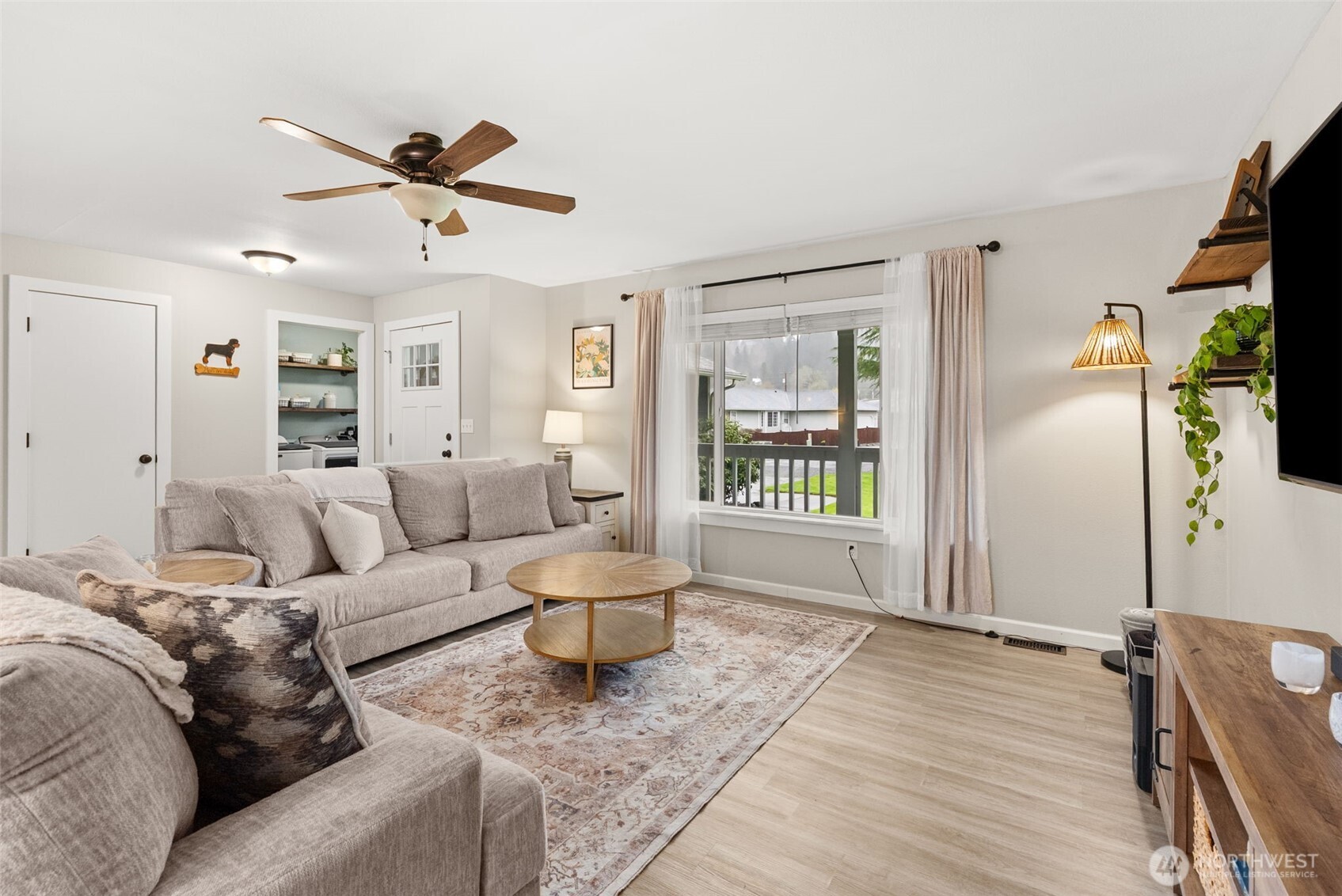 835 Southwest 21st Street Chehalis, WA 98532 - Photo 7 of 40