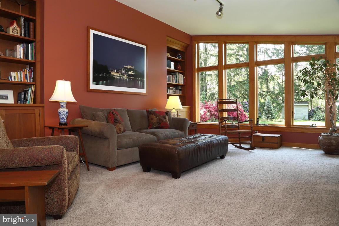1514 Hillcrest Road Lancaster, PA 17603 - Photo 11 of 27 Gallery Image 11
