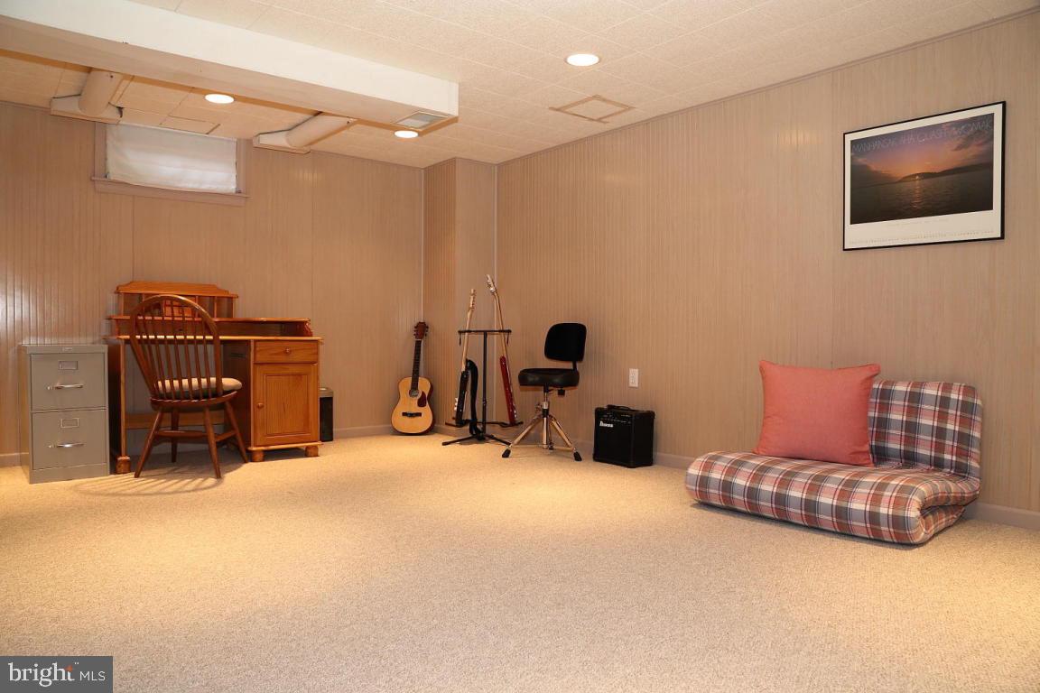 1514 Hillcrest Road Lancaster, PA 17603 - Photo 25 of 27 Gallery Image 25