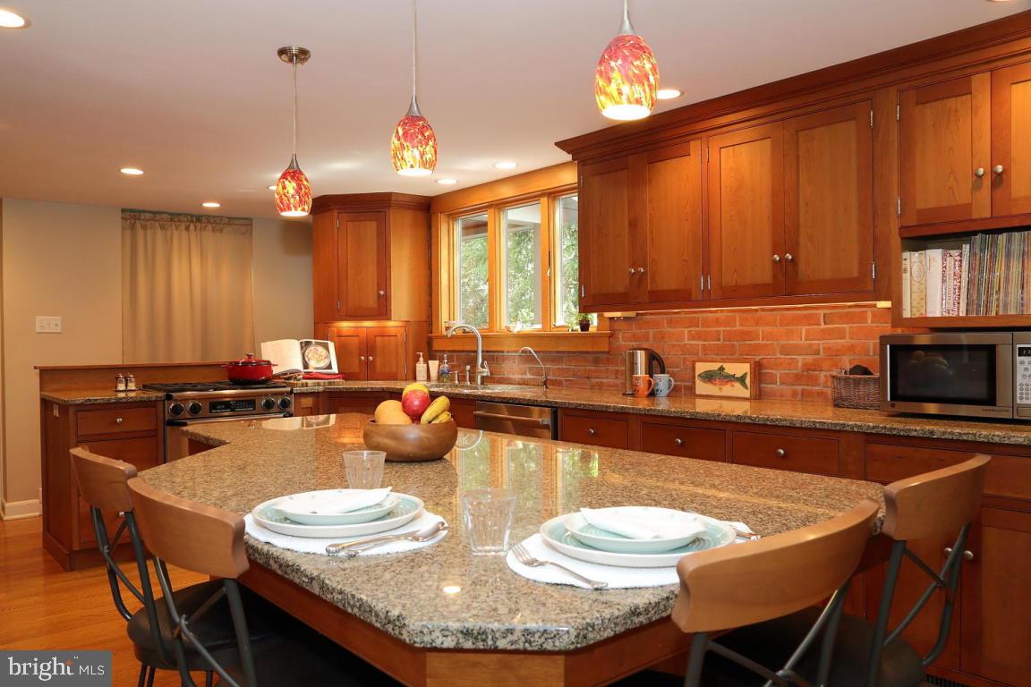 1514 Hillcrest Road Lancaster, PA 17603 - Photo 7 of 27 Gallery Image 7