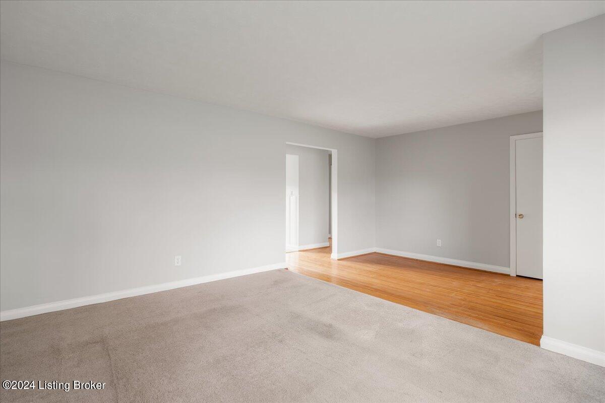 4701 Lynn Lea Road Louisville, KY 40216 - Photo 6 of 32 03-A7407488