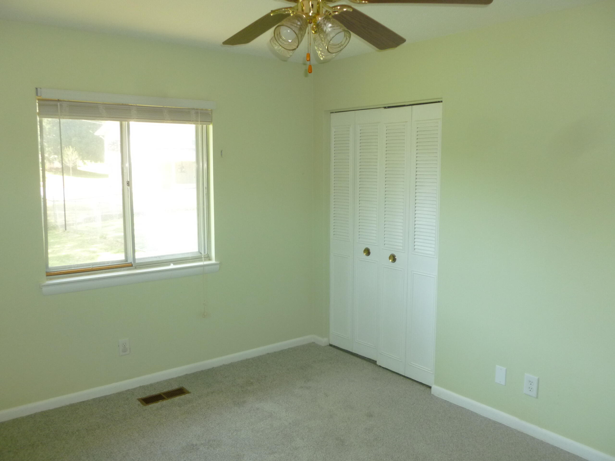 9104 River Oaks Road Harrison, TN 37341 - Photo 25 of 37 P1070241