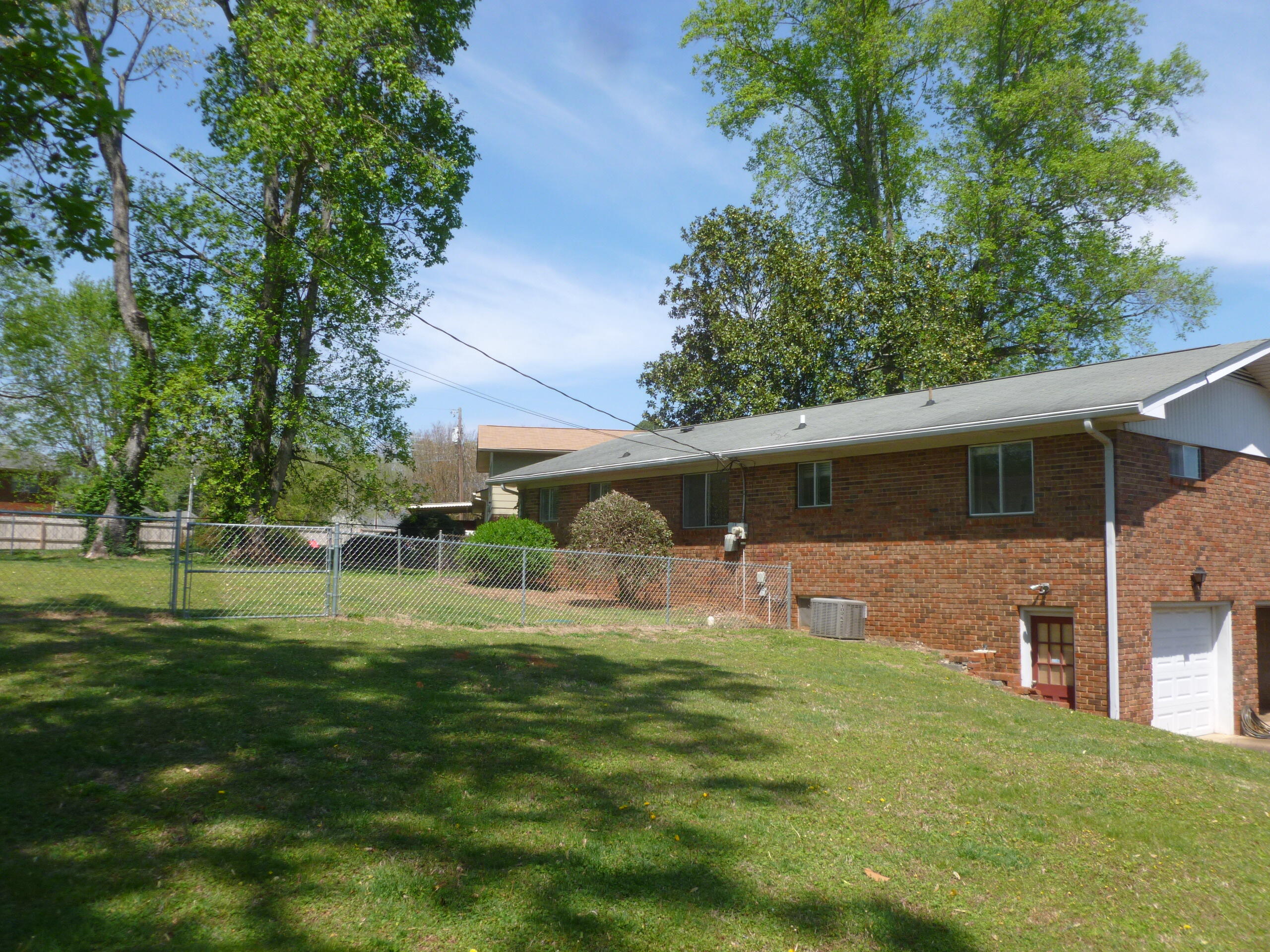 9104 River Oaks Road Harrison, TN 37341 - Photo 6 of 37 P1070222