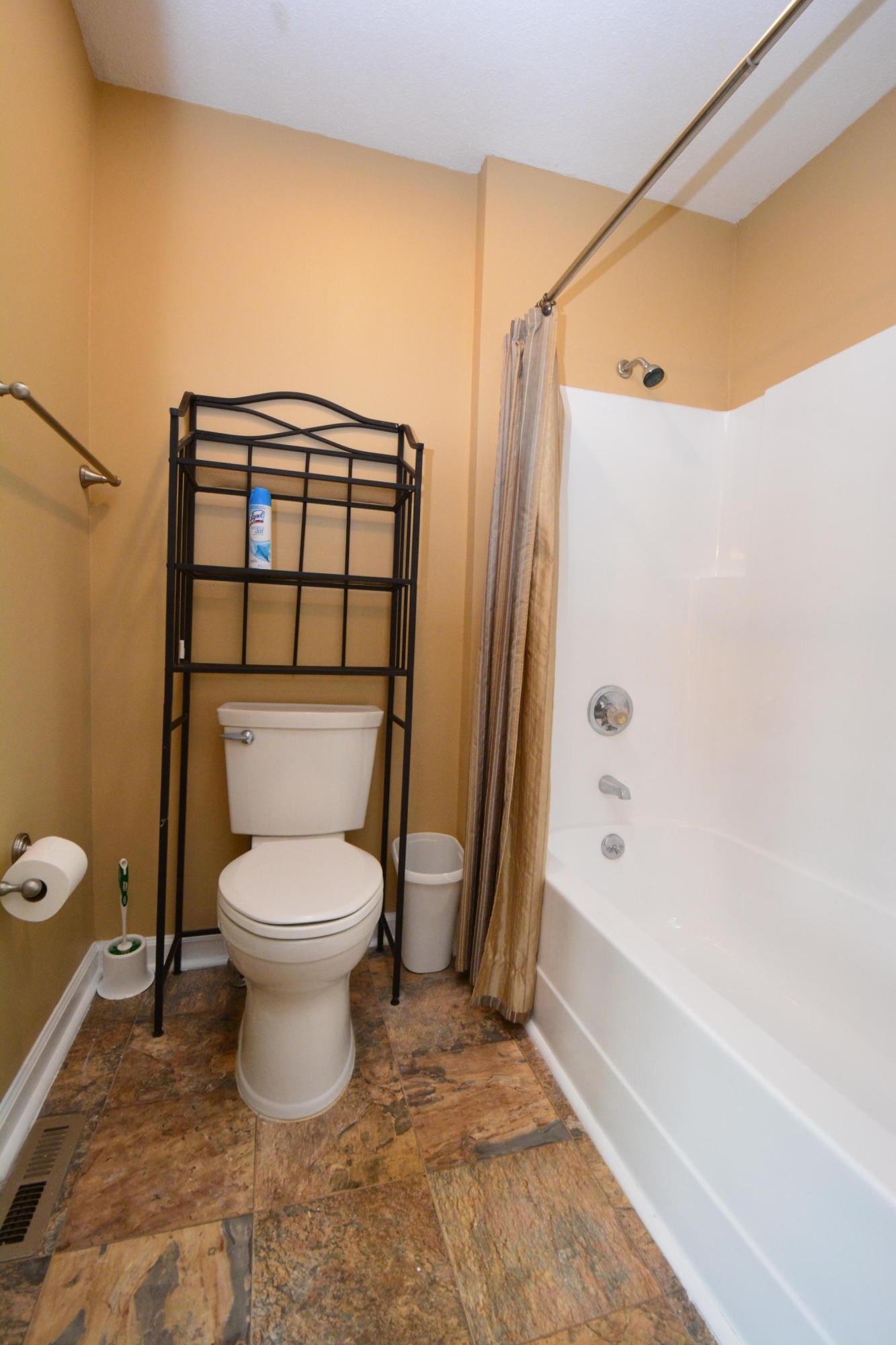 116 Arcadia Lane, Unit D Oak Ridge, TN 37830 - Photo 16 of 19 Gallery Image 16
