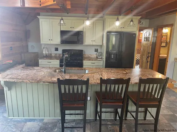 $999,999 | 109 Goldrick Landing Court, Unit 109 GOLDRICKS LANDING RD, Kingston, NY 12401