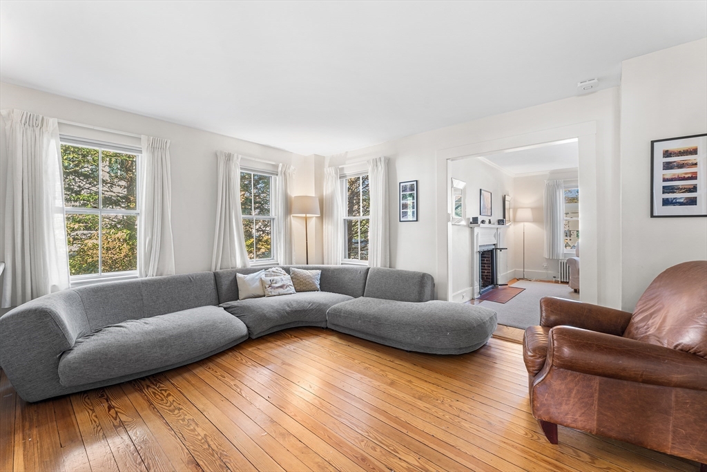 29 Cottage Street Wellesley, MA 02482 - Photo 5 of 42