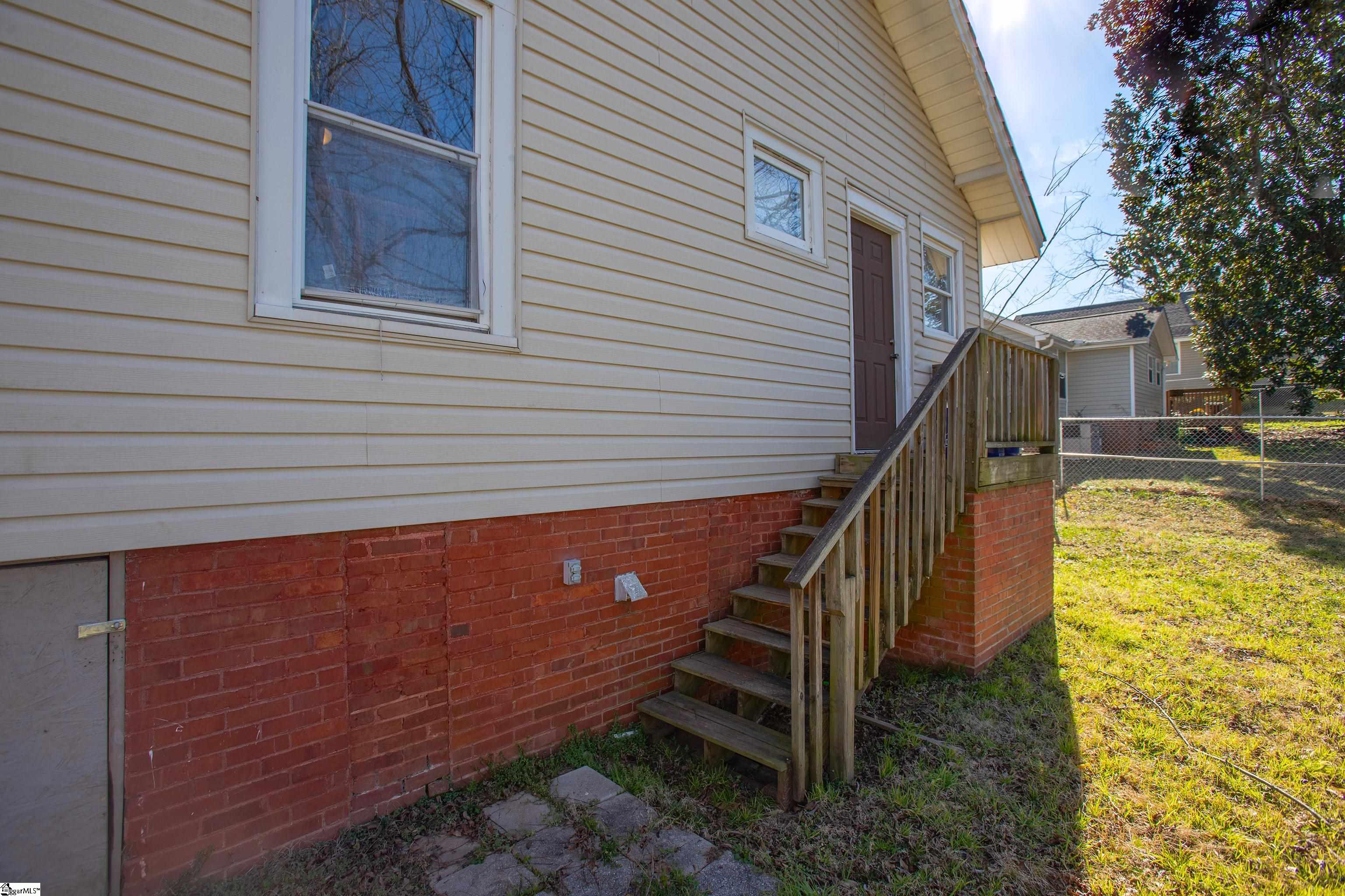 208 South 7th Street Easley, SC 29640 - Photo 17 of 22 Gallery Image 17