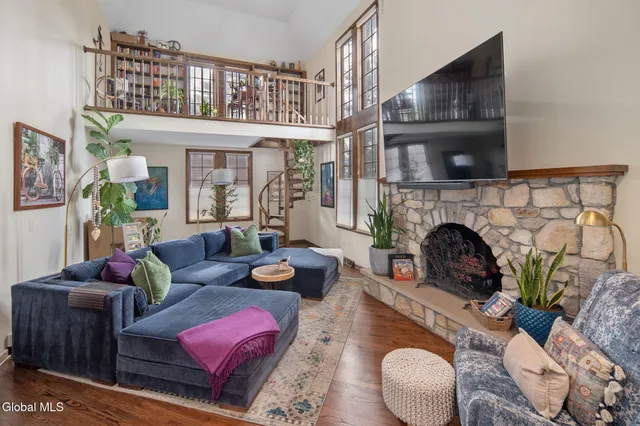 $839,000 | 32 Fairway Court, Albany, NY 12208