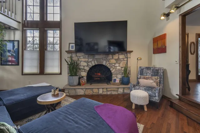 $839,000 | 32 Fairway Court, Albany, NY 12208