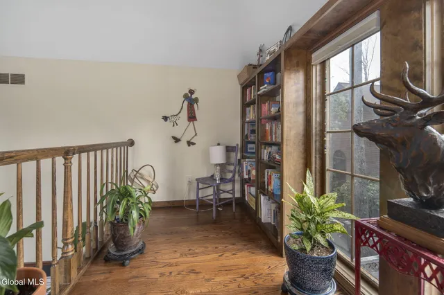 $839,000 | 32 Fairway Court, Albany, NY 12208