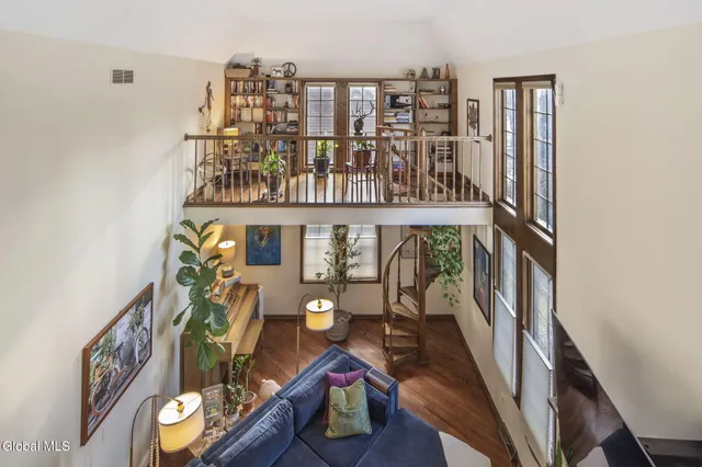 $839,000 | 32 Fairway Court, Albany, NY 12208