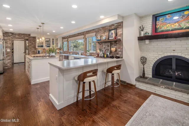 $839,000 | 32 Fairway Court, Albany, NY 12208