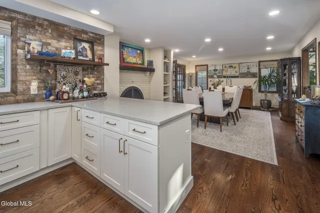 $839,000 | 32 Fairway Court, Albany, NY 12208