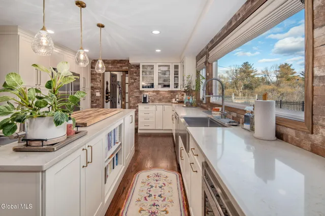 $839,000 | 32 Fairway Court, Albany, NY 12208