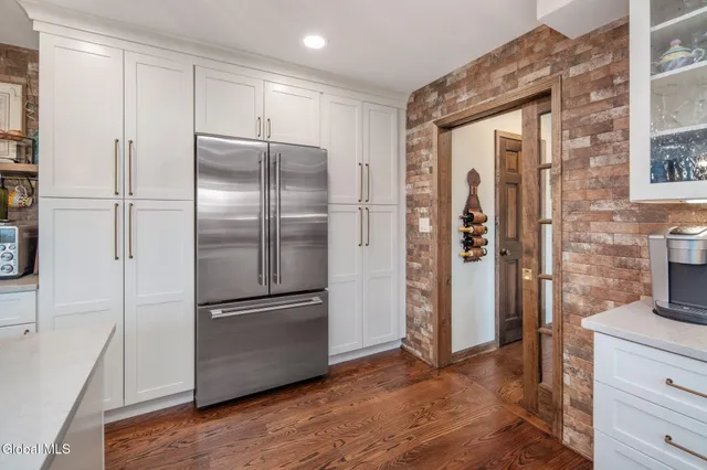 $839,000 | 32 Fairway Court, Albany, NY 12208