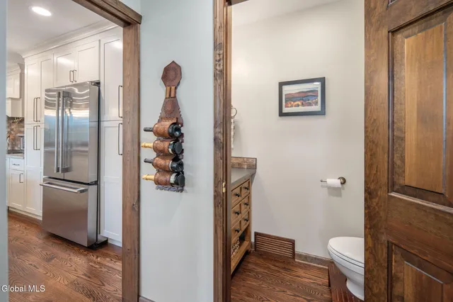 $839,000 | 32 Fairway Court, Albany, NY 12208