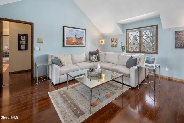 $839,000 | 32 Fairway Court, Albany, NY 12208