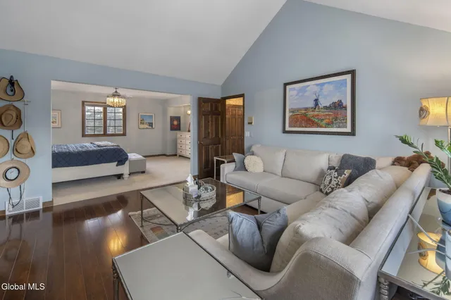 $839,000 | 32 Fairway Court, Albany, NY 12208