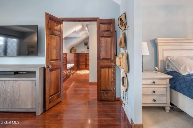 $839,000 | 32 Fairway Court, Albany, NY 12208