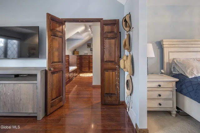 $839,000 | 32 Fairway Court, Albany, NY 12208