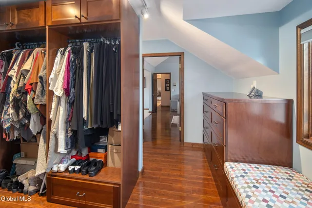 $839,000 | 32 Fairway Court, Albany, NY 12208