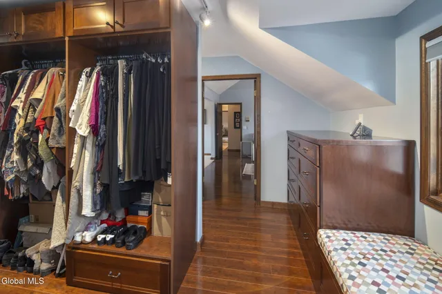 $839,000 | 32 Fairway Court, Albany, NY 12208