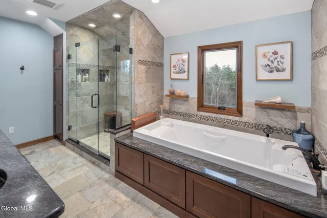 $839,000 | 32 Fairway Court, Albany, NY 12208