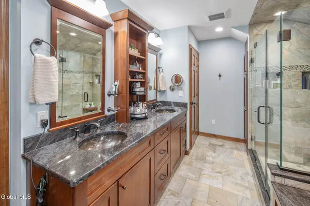 $839,000 | 32 Fairway Court, Albany, NY 12208