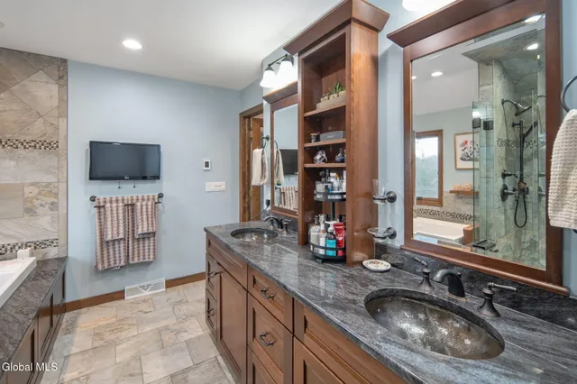 $839,000 | 32 Fairway Court, Albany, NY 12208