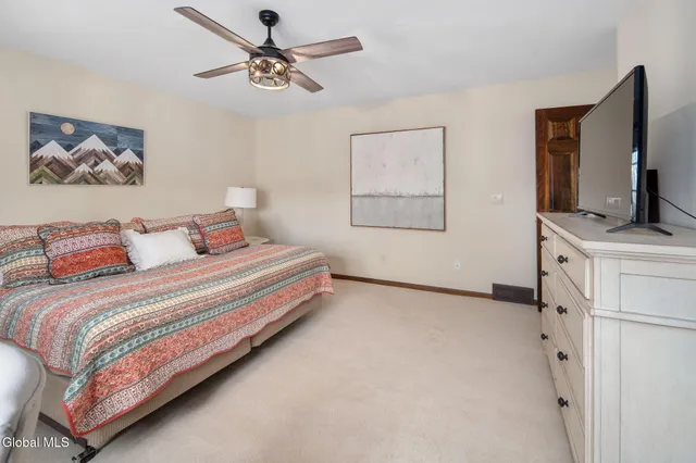 $839,000 | 32 Fairway Court, Albany, NY 12208