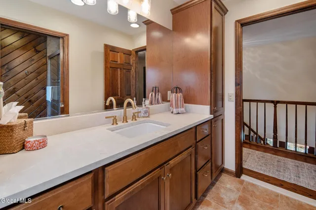 $839,000 | 32 Fairway Court, Albany, NY 12208