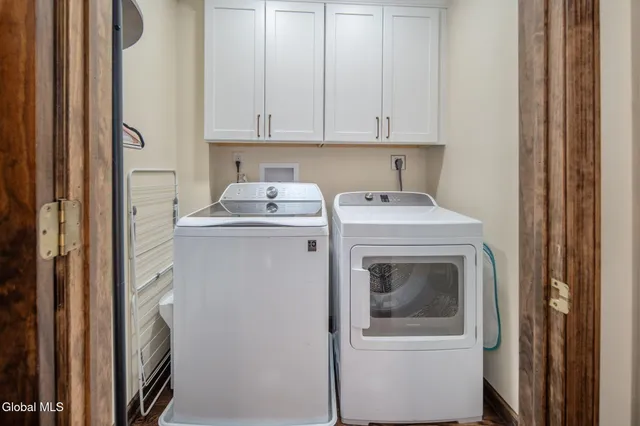 $839,000 | 32 Fairway Court, Albany, NY 12208