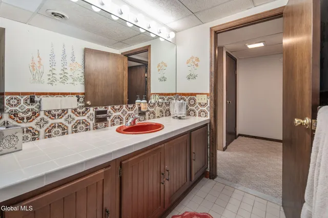 $839,000 | 32 Fairway Court, Albany, NY 12208