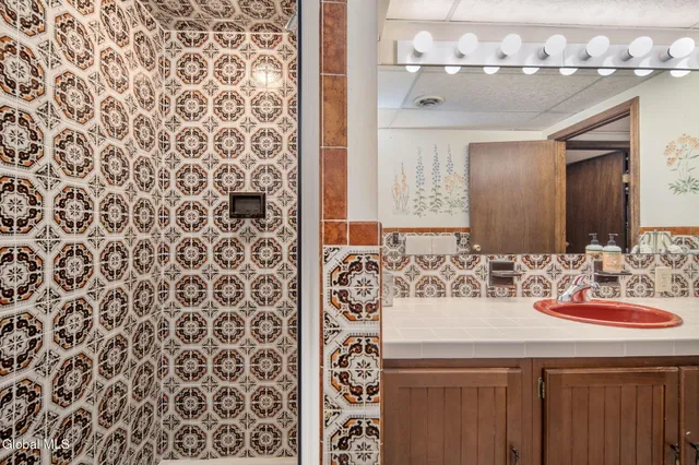 $839,000 | 32 Fairway Court, Albany, NY 12208