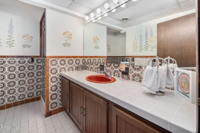 $839,000 | 32 Fairway Court, Albany, NY 12208