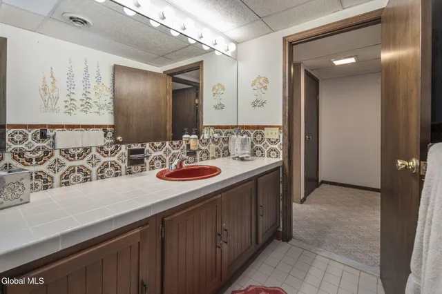 $839,000 | 32 Fairway Court, Albany, NY 12208