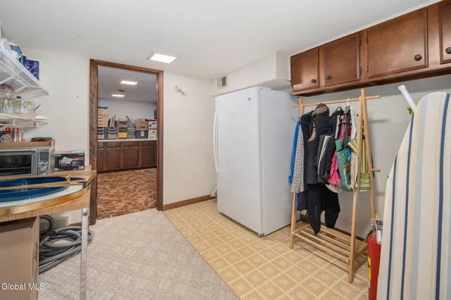 $839,000 | 32 Fairway Court, Albany, NY 12208