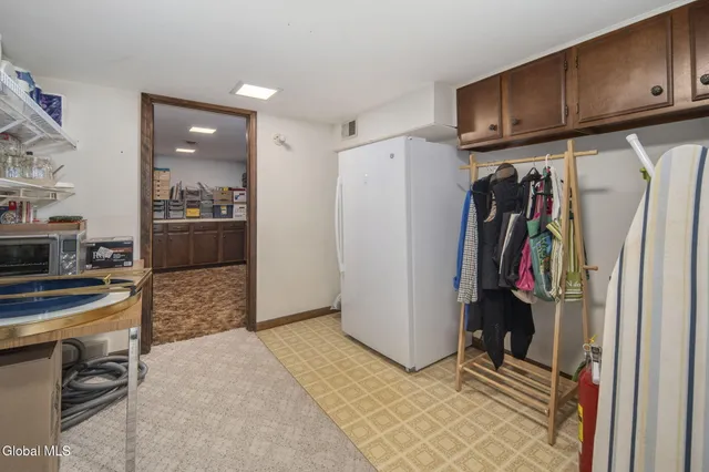 $839,000 | 32 Fairway Court, Albany, NY 12208