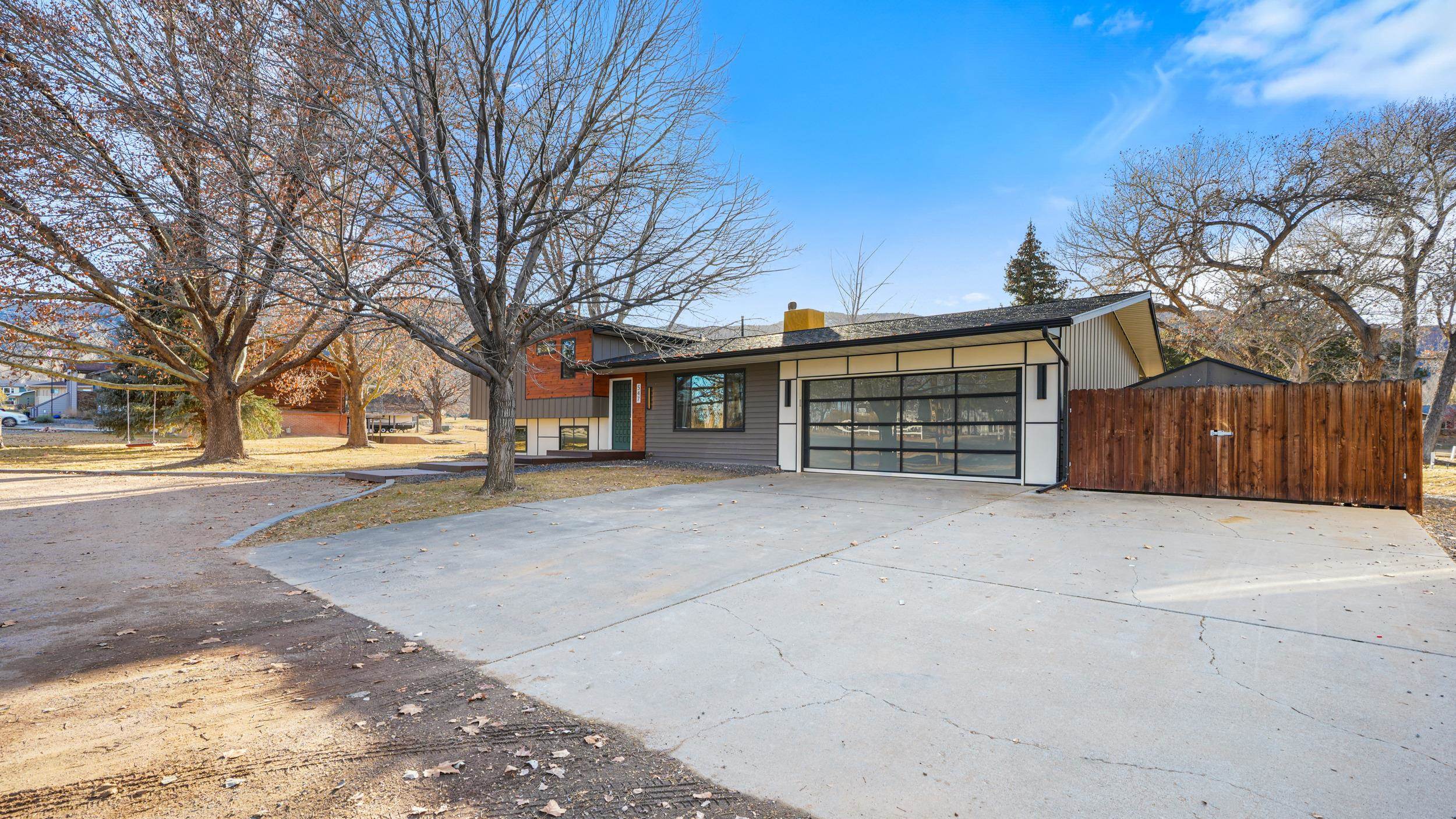 547 South Broadway Grand Junction, CO 81507 - Photo 3 of 36