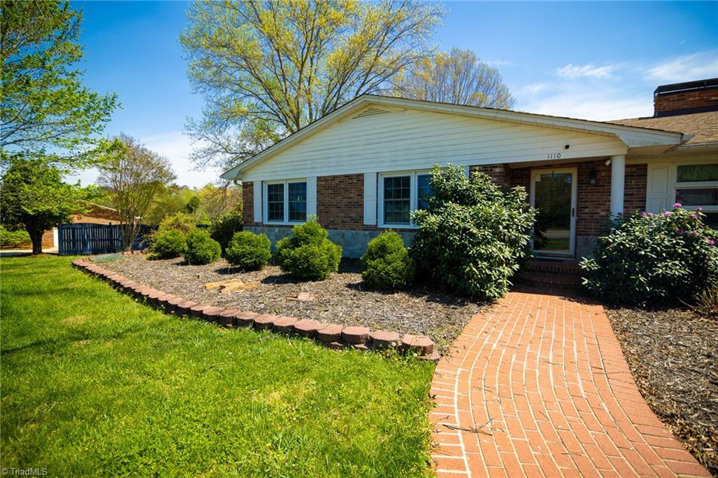1110 Coon Road Pinnacle, NC 27043 - Photo 4 of 50