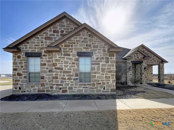 $759,900 | 11023 Bigham Road, Troy, TX 76579