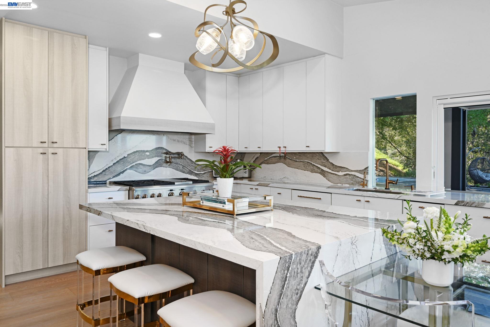 166 Castle Crest Road Alamo, CA 94507 - Photo 15 of 60