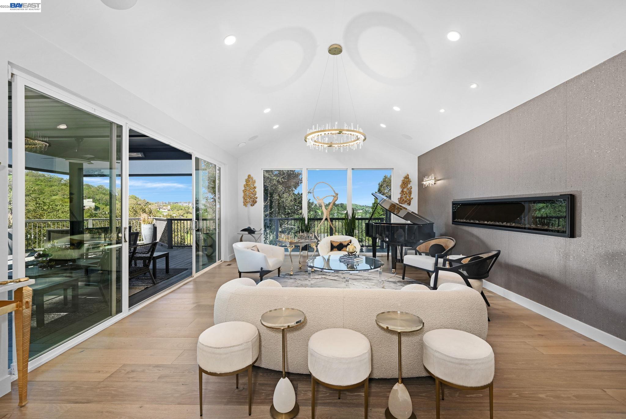 166 Castle Crest Road Alamo, CA 94507 - Photo 7 of 60