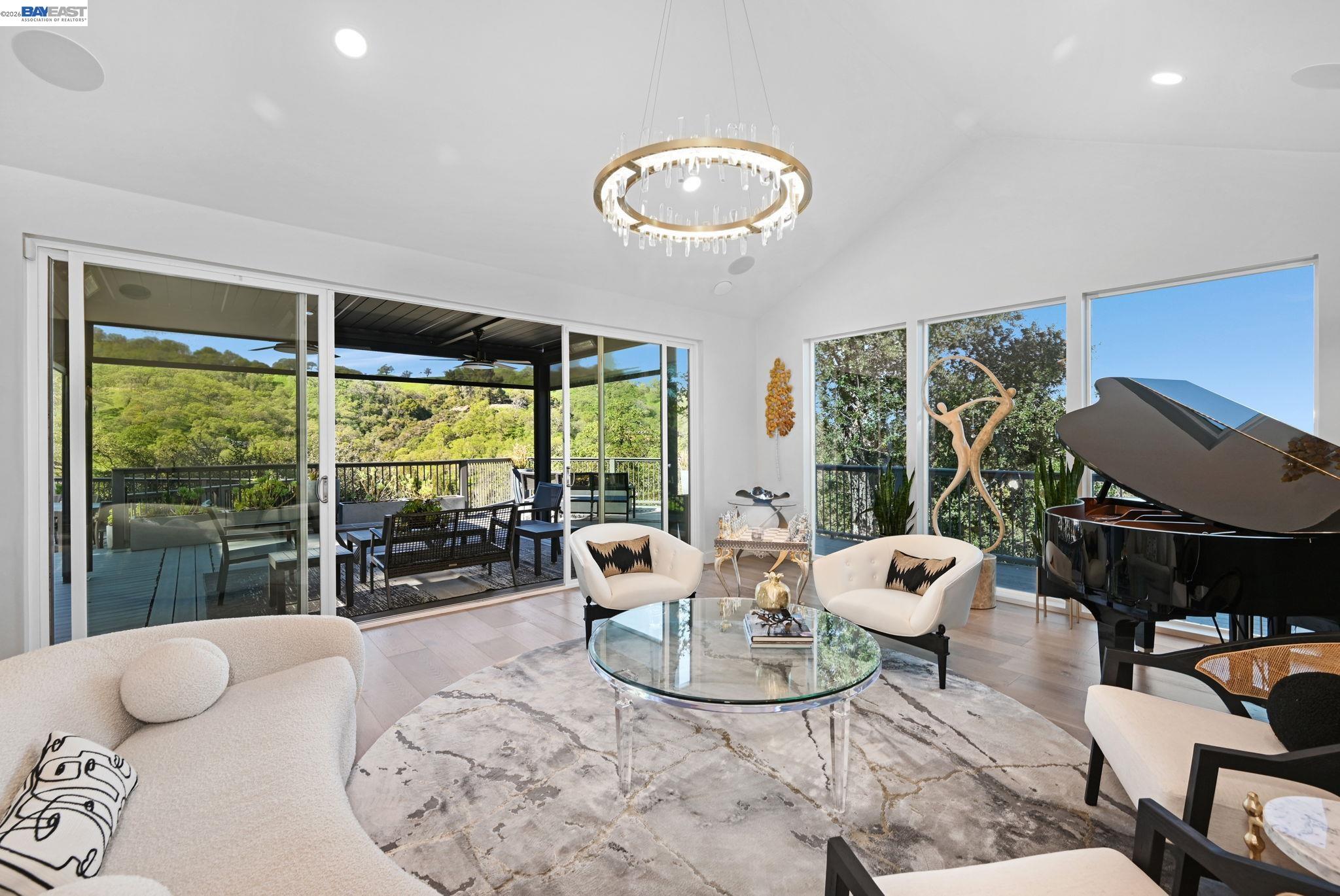 166 Castle Crest Road Alamo, CA 94507 - Photo 10 of 60