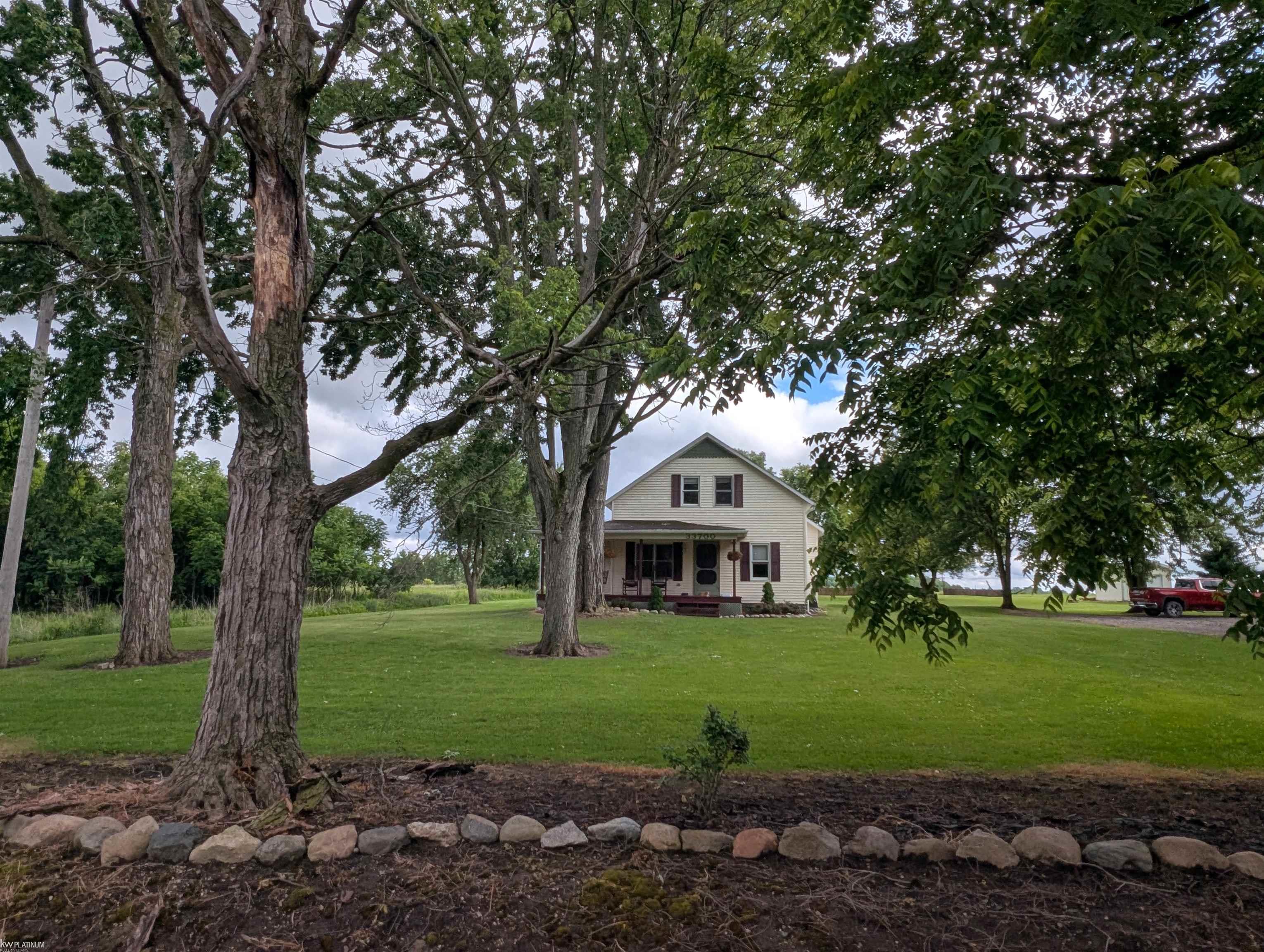 33700 Pratt Road Richmond, MI 48062 - Photo 1 of 41