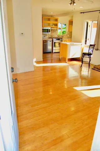 $2,675 | 736 Mar Vista Drive, Vista, CA 92081