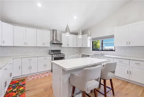 $7,000 | 17713 Bullock Street, Encino, CA 91316