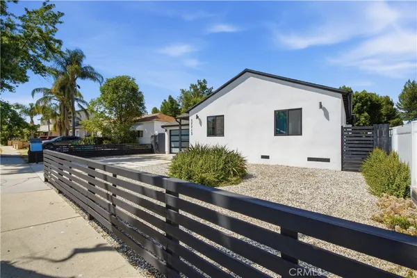$7,000 | 17713 Bullock Street, Encino, CA 91316