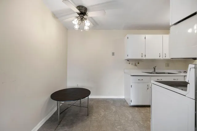 $115,000 | 329 Geneva Avenue North, Unit 411, Oakdale, MN 55128