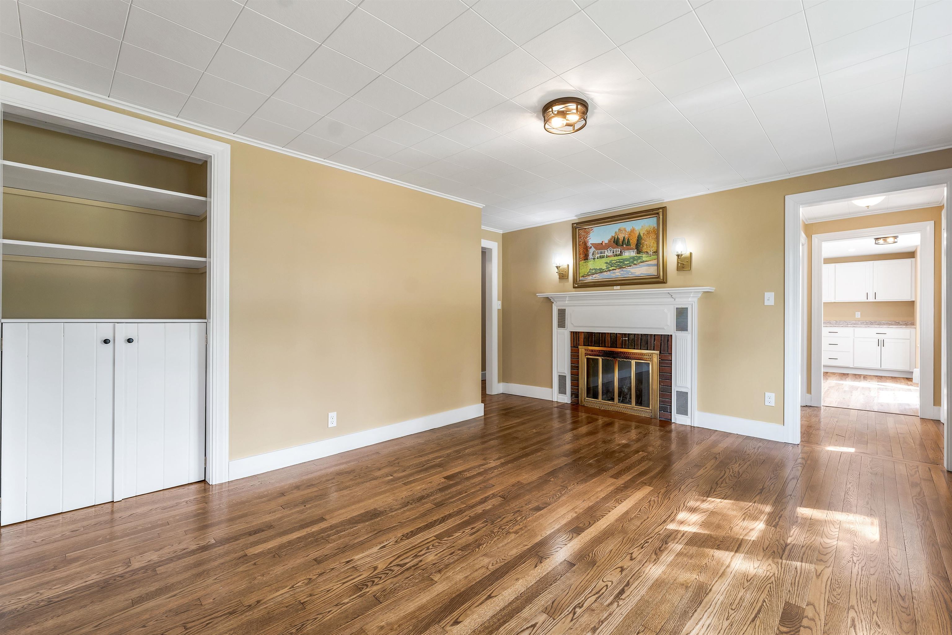 498 Highway 153 Middleton, NH 03887 - Photo 11 of 54